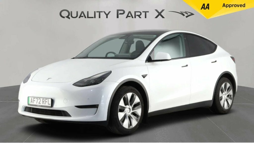 Tesla Model Y Suv White #4