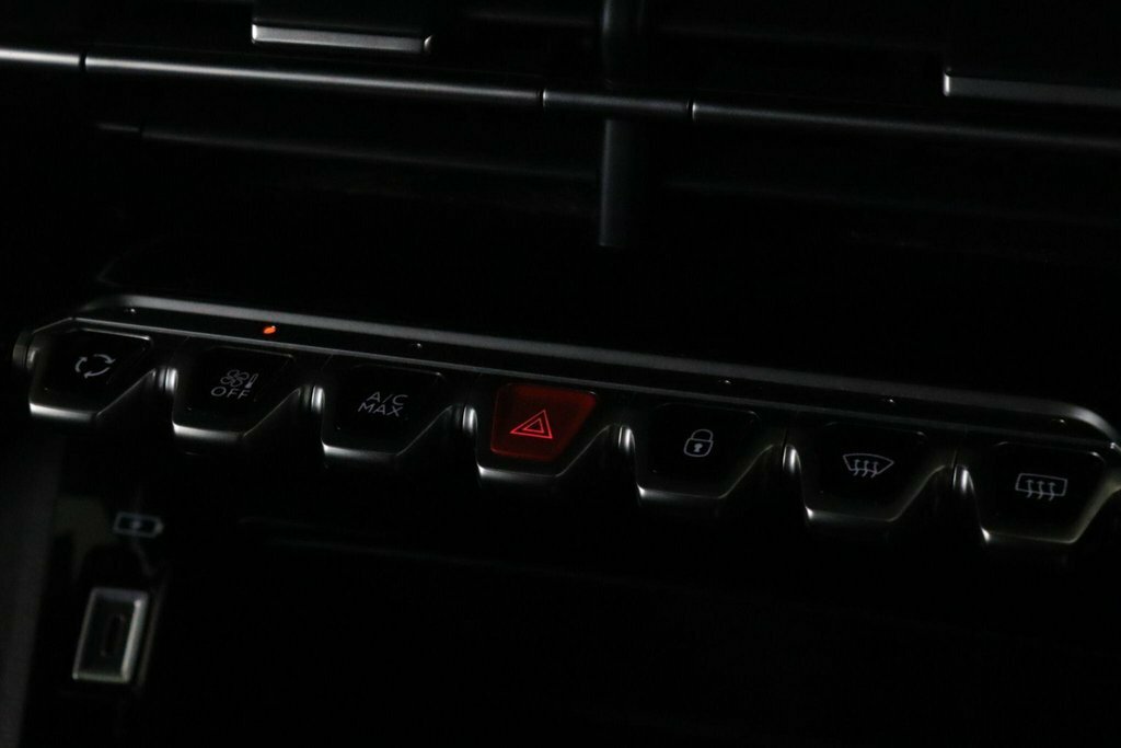 Peugeot e-2008 Active Premium Grey #14