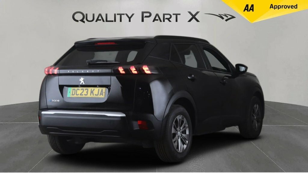 Peugeot e-2008 Suv Black #2