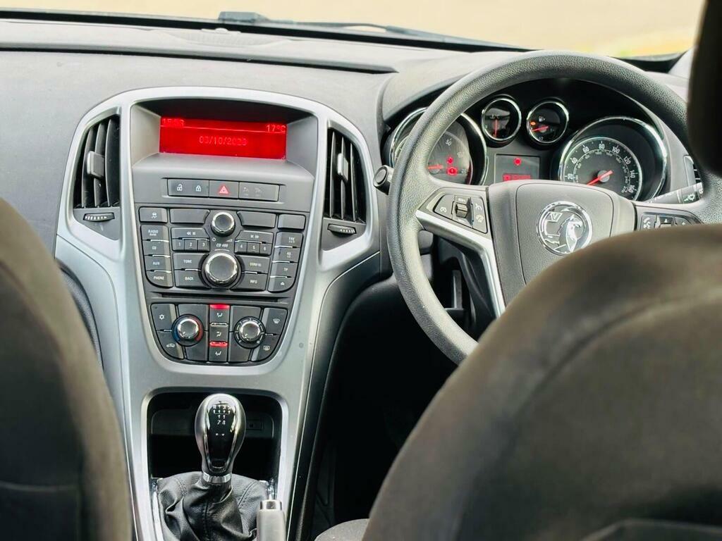 Vauxhall Astra 1.6 16V Sri Euro 5 Black #26