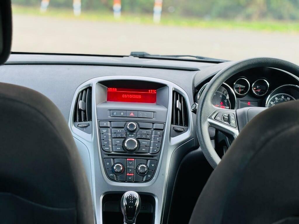 Vauxhall Astra 1.6 16V Sri Euro 5 Black #25