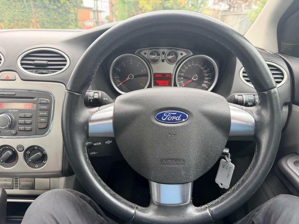 Ford Focus 1.6 Titanium 201059 Black #47