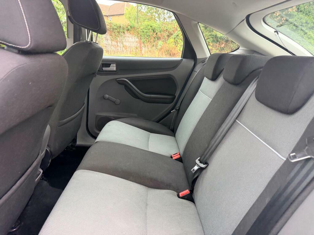 Ford Focus 1.6 Titanium 201059 Black #20