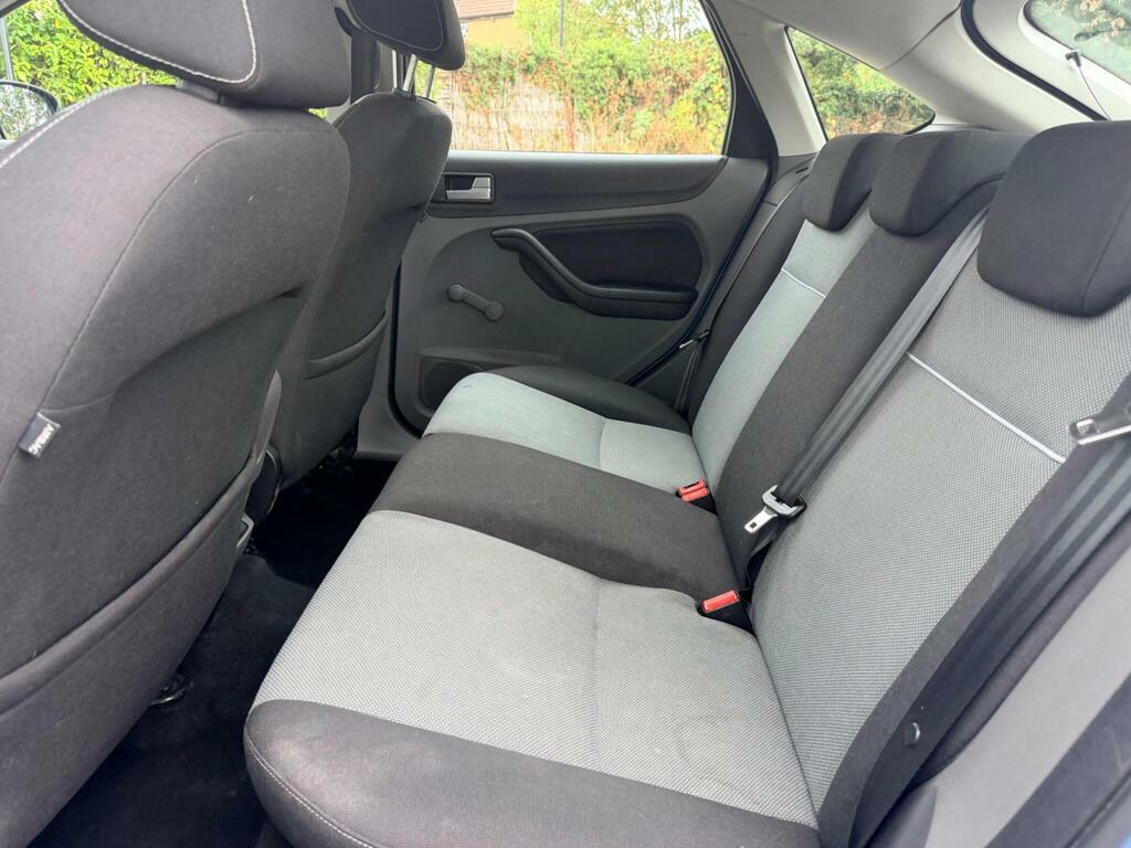 Ford Focus 1.6 Titanium 201059 Black #21