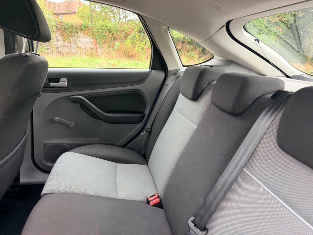 Ford Focus 1.6 Titanium 201059 Black #22