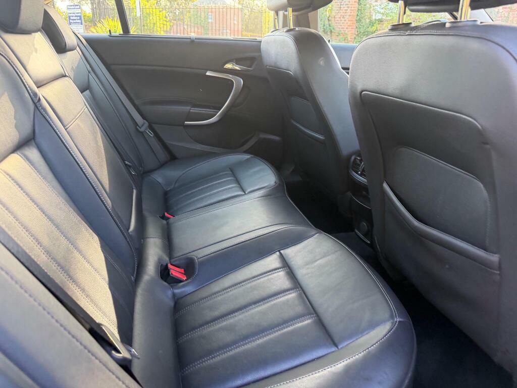 Vauxhall Insignia Exclusiv Cdti 5-Door Silver #19