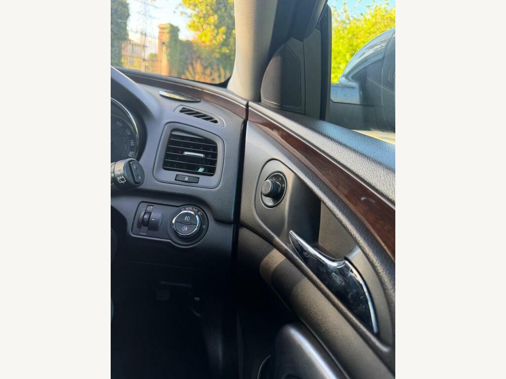 Vauxhall Insignia Exclusiv Cdti 5-Door Silver #53