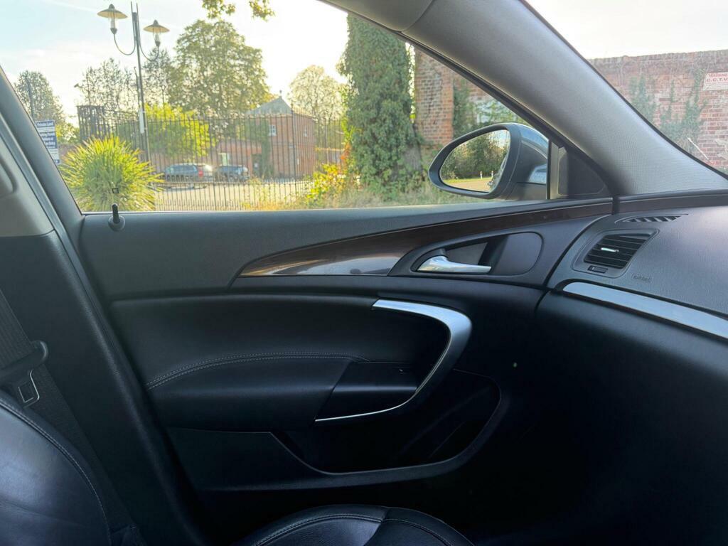 Vauxhall Insignia Exclusiv Cdti 5-Door Silver #48