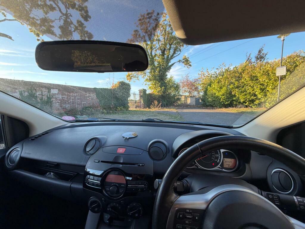 Mazda 2 Tamura Grey #51