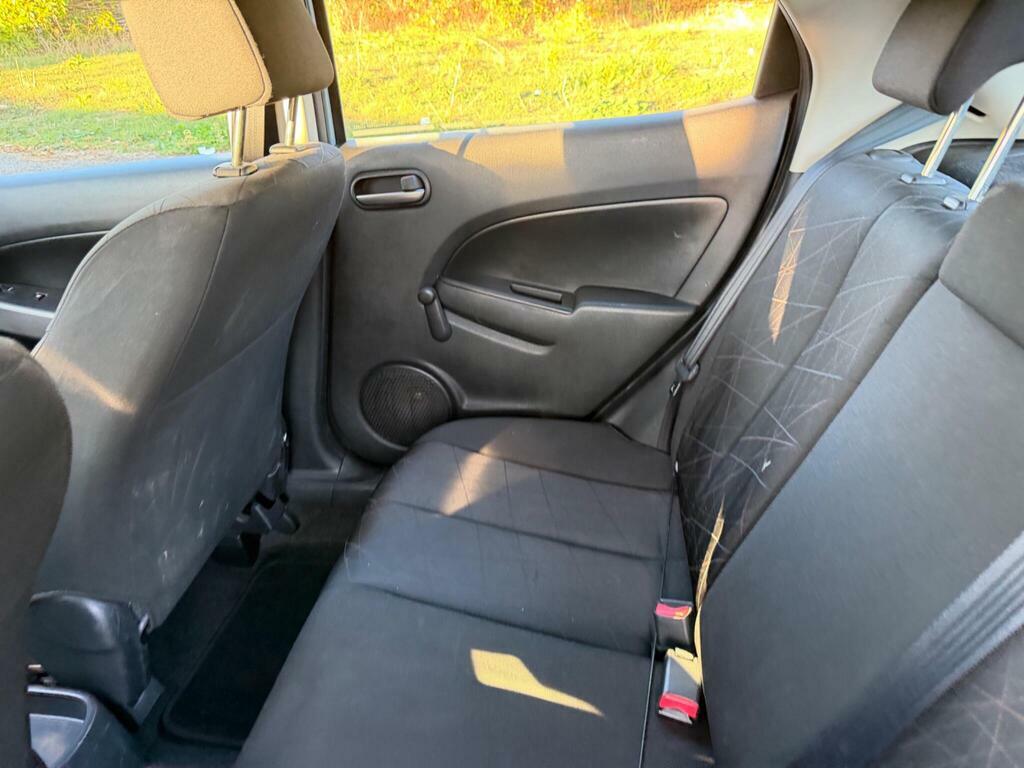 Mazda 2 Tamura Grey #19