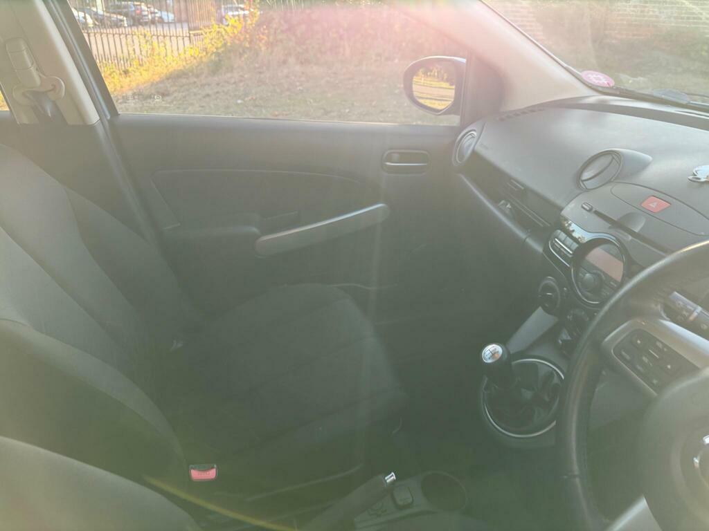 Mazda 2 Tamura Grey #36