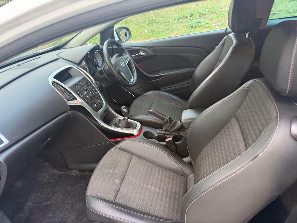 Vauxhall Astra GTC Gtc 1.4 Turbo Black 2015 #22