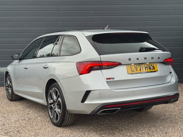 Skoda Octavia 2021 1.4 Tsi Iv 13Kwh Vrs Estate Plug-i Silver #2
