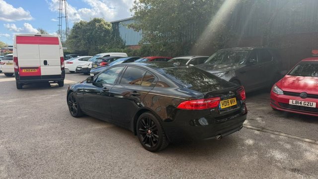 Jaguar XE Saloon Black #3