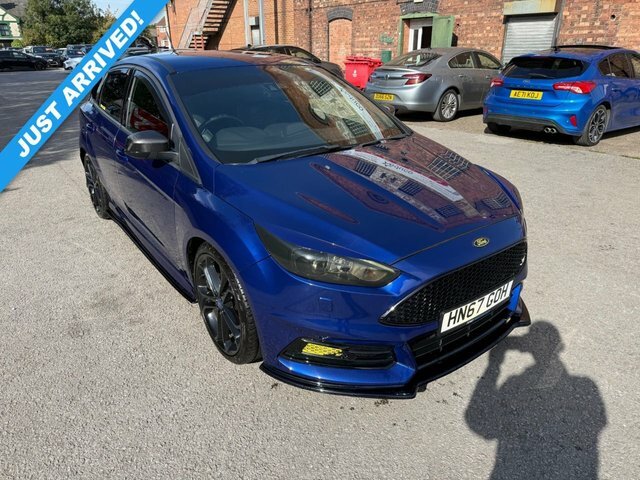 Ford Focus Hatchback Blue
