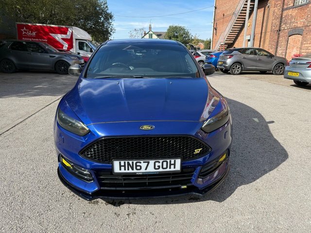Ford Focus Hatchback Blue #6