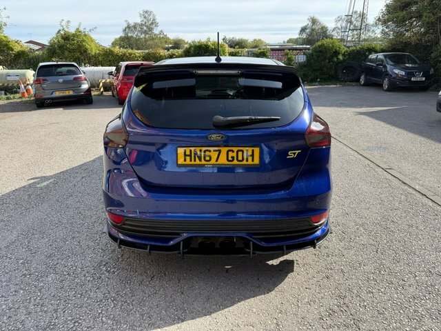 Ford Focus Hatchback Blue #3