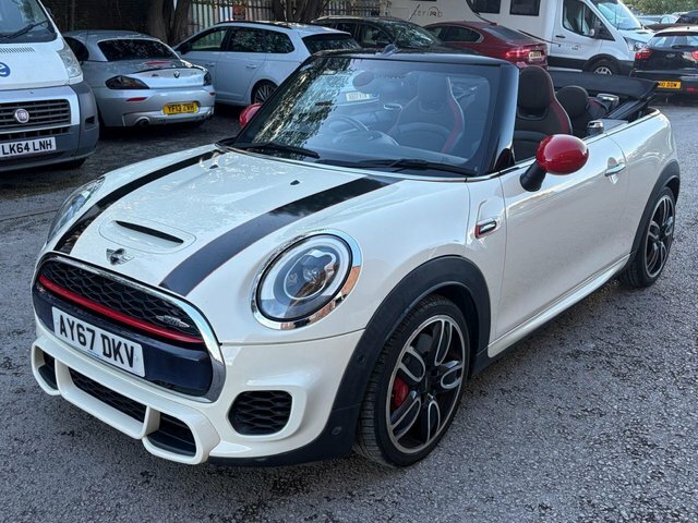 Mini Convertible John Cooper Works White #4
