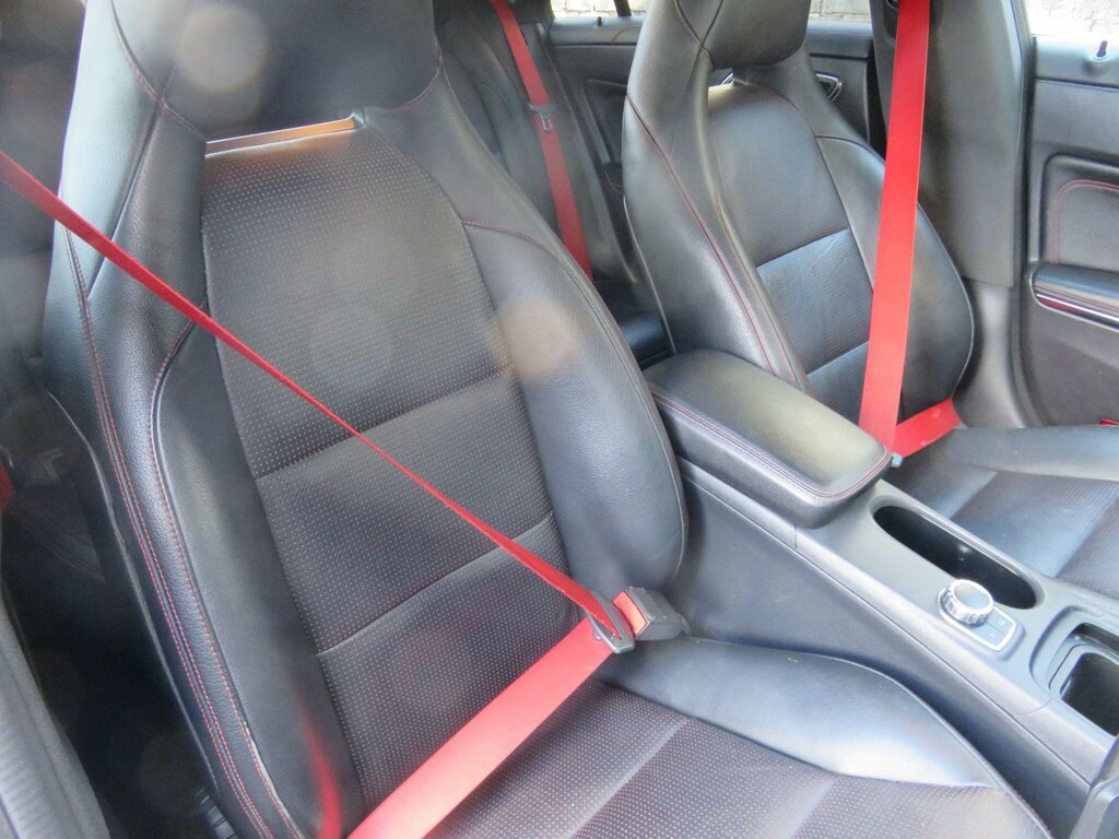 Mercedes-Benz CLA Class Saloon 2.1 Silver #26