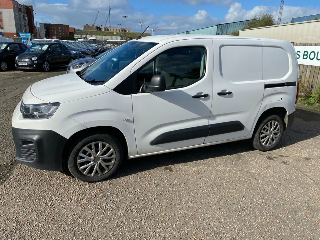 Citroen Berlingo 1.5L Enterprise M White #4