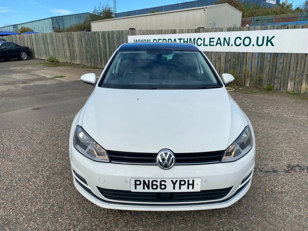 Volkswagen Golf 1.6L Gt Edition White #2
