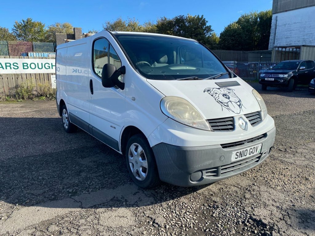 Renault Trafic Mpv White