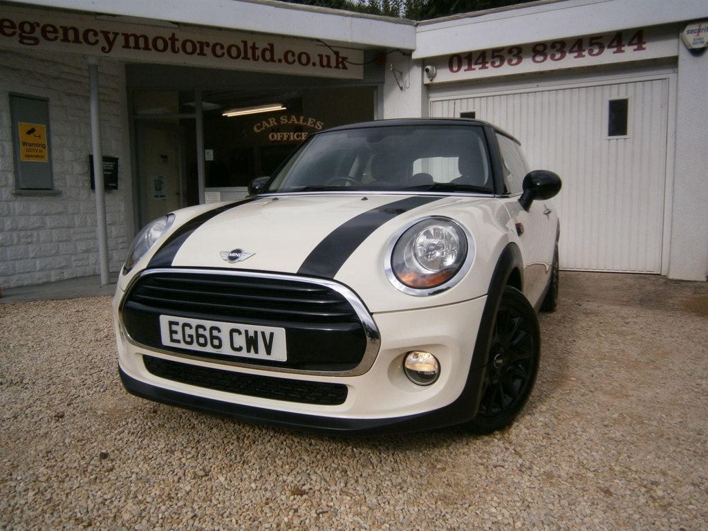 Mini Hatch 1.5 Cooper Euro 6 Ss White