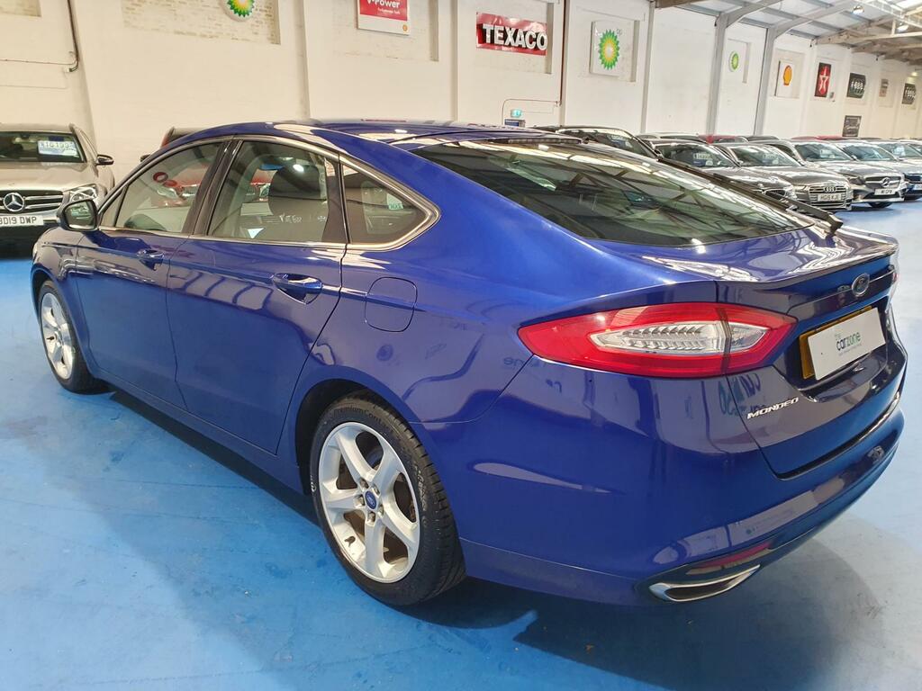 Ford Mondeo Hatchback #5