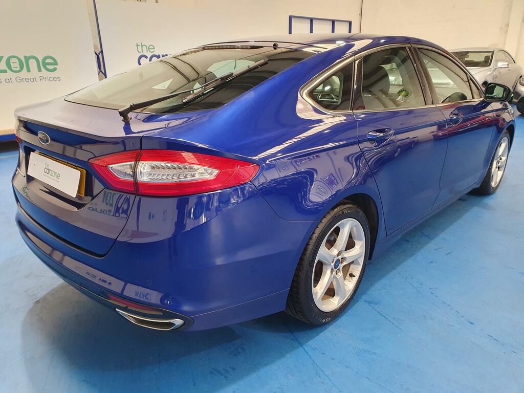 Ford Mondeo Hatchback #3