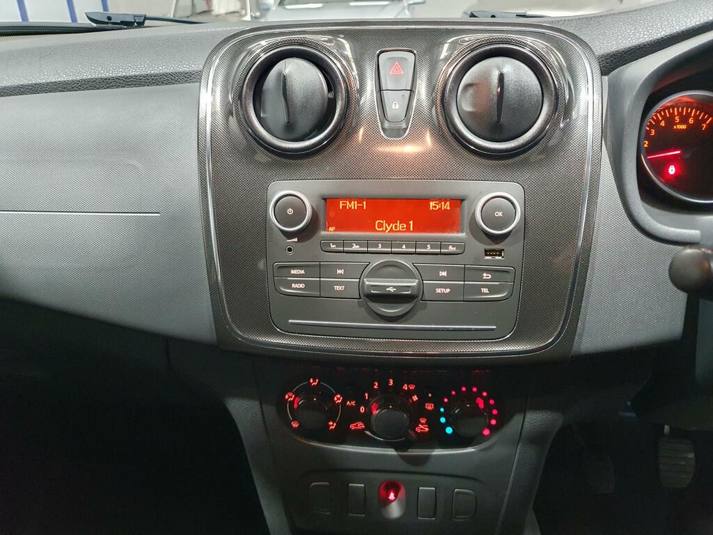 Dacia Sandero 1L Ambiance White #11
