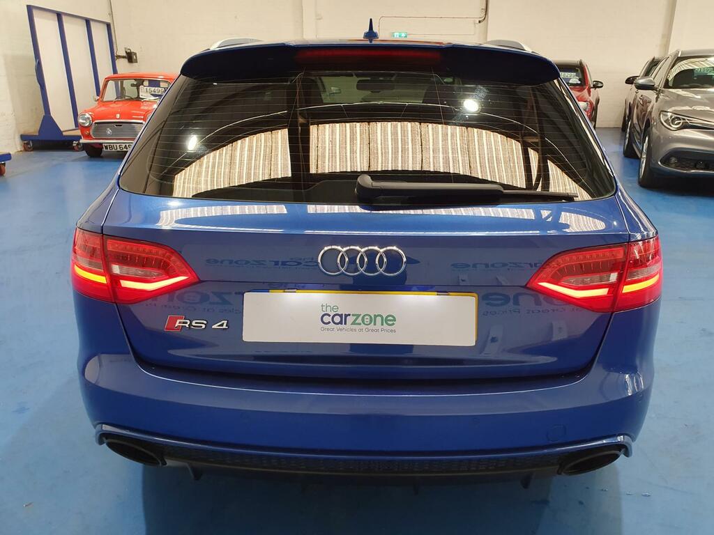 Audi RS4 Avant Estate #4
