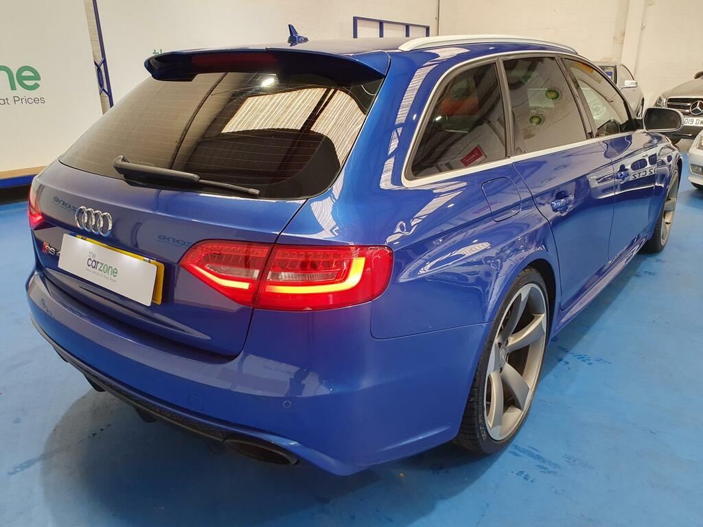 Audi RS4 Avant Estate #3