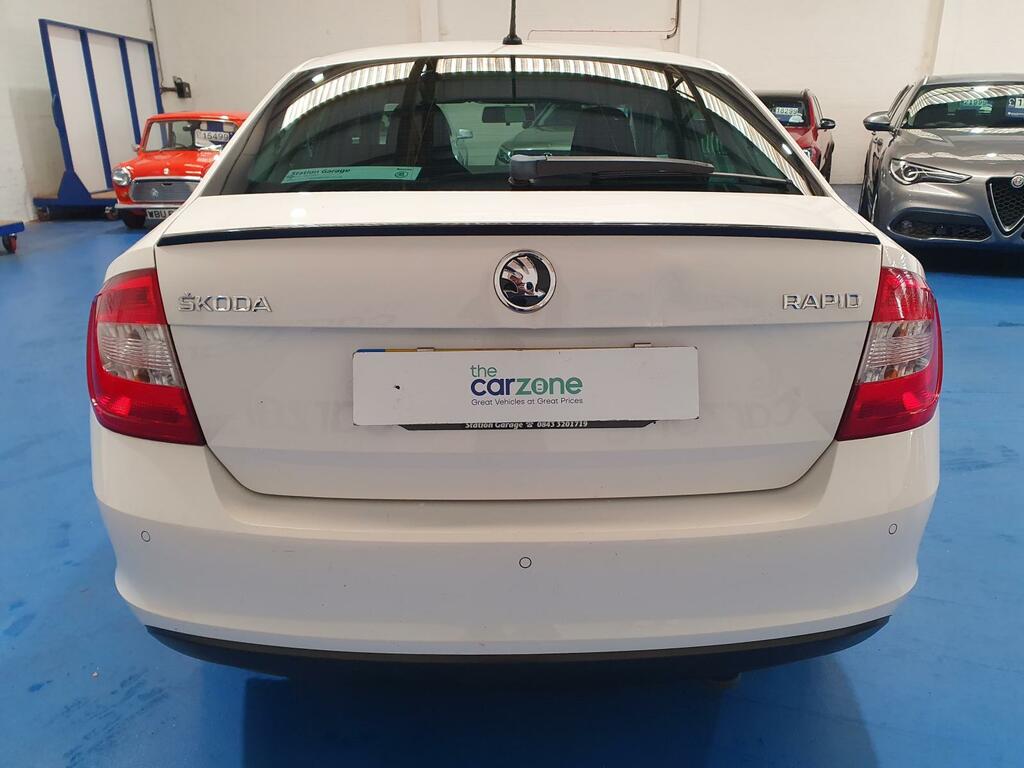 Skoda Rapid Hatchback  #4