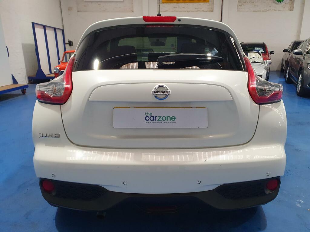 Nissan Juke Acenta White #4