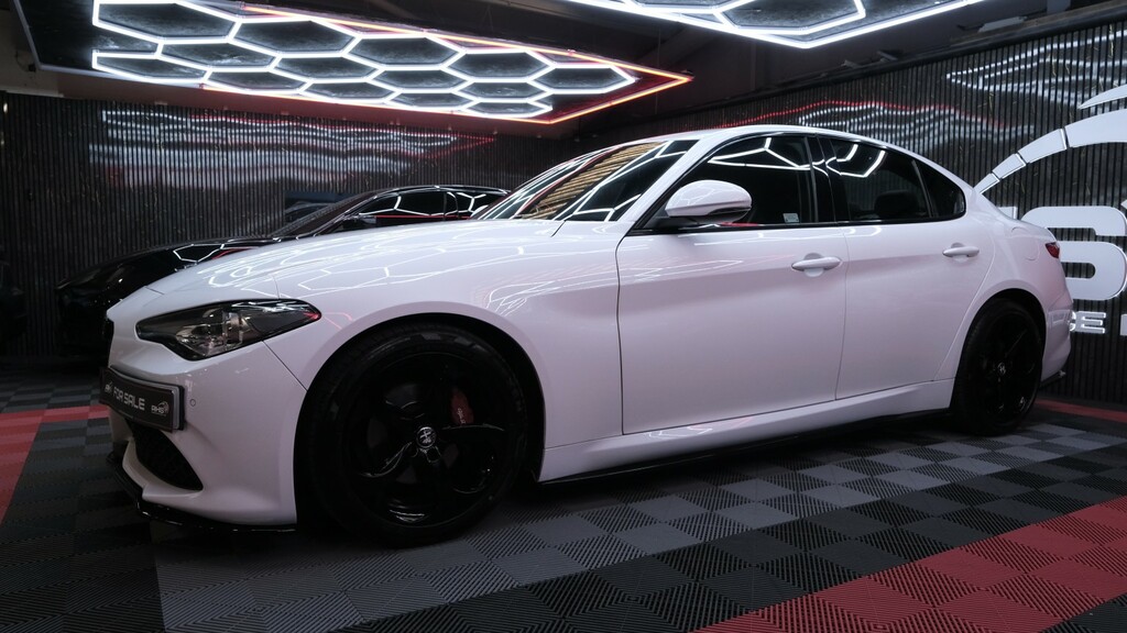 Alfa Romeo Giulia Saloon 2.2 Giulia E6b 2.2 Turbo 180Hp Speci White #6