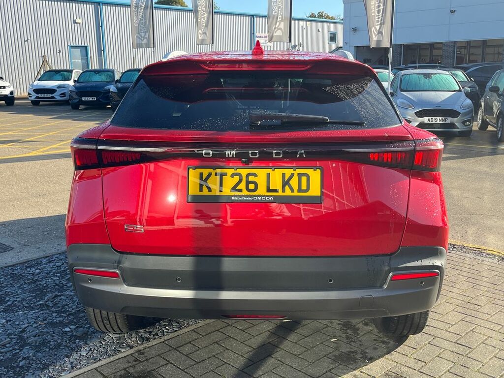 Omoda E5 58.9Kwh Noble Suv 211 Ps Red #4