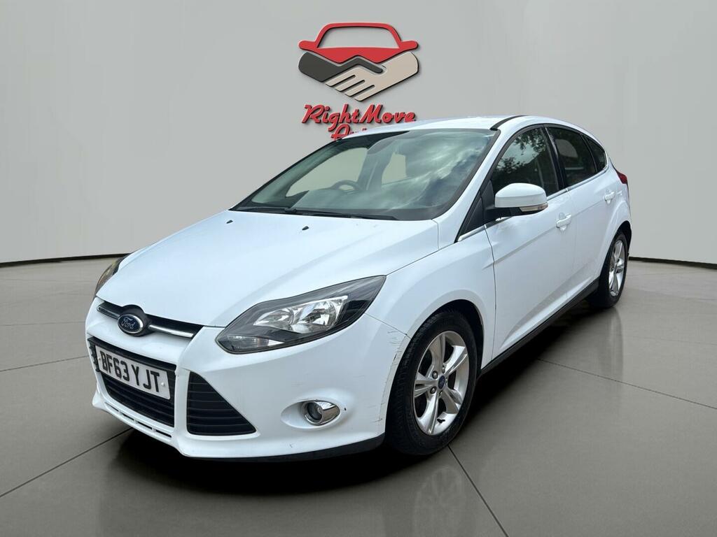 Ford Focus Zetec White
