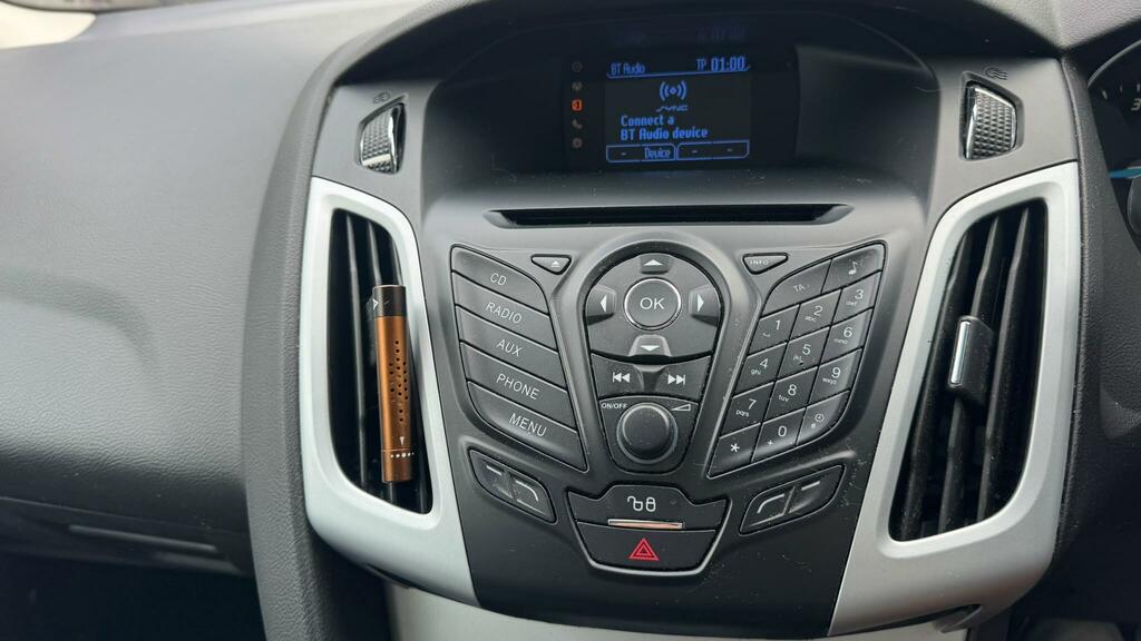 Ford Focus 1.6 Tdci Zetec Hatchback U1729 Black #15