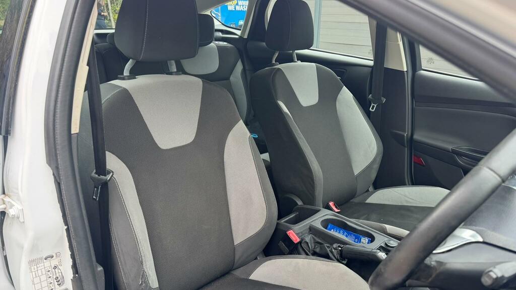 Ford Focus 1.6 Tdci Zetec Hatchback U1729 Black #12