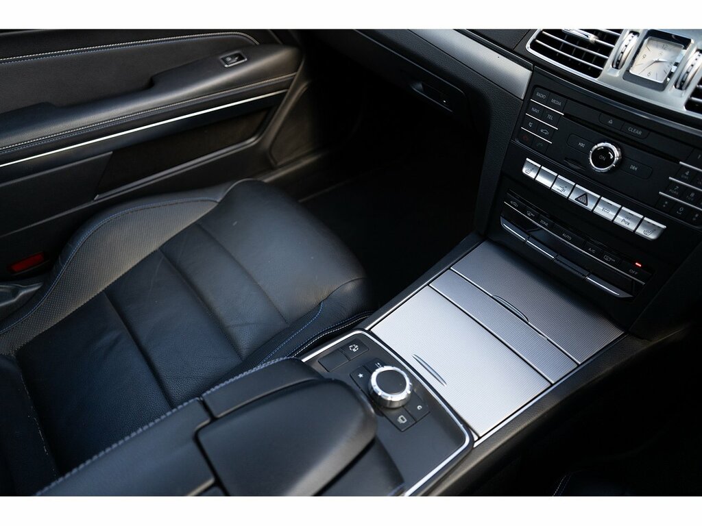 Mercedes-Benz E Class 2.1 E220 Bluetec Amg Night Edition G-tronic Euro Silver #25