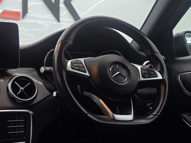 Mercedes-Benz GLA Class 2.1 Gla220d Amg Line Premium Suv 7G-d Grey #3