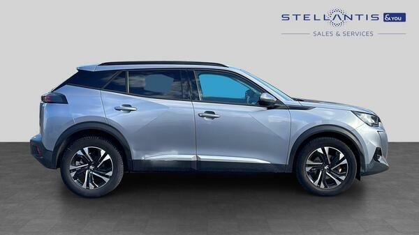 Peugeot 2008 1.2 Puretech Allure Premium Suv  #2