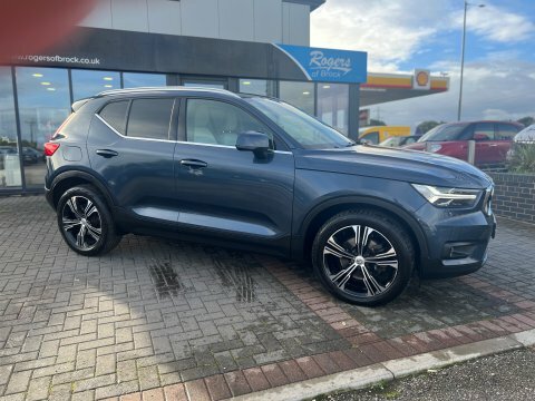 Volvo XC40 2.0 T4 Inscription Blue #4