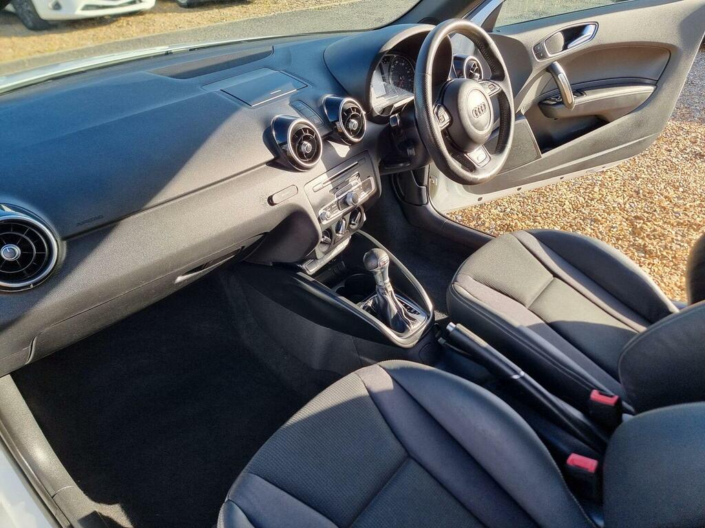 Audi A1 1.6 Tdi Sport Euro 6 Ss Silver #13