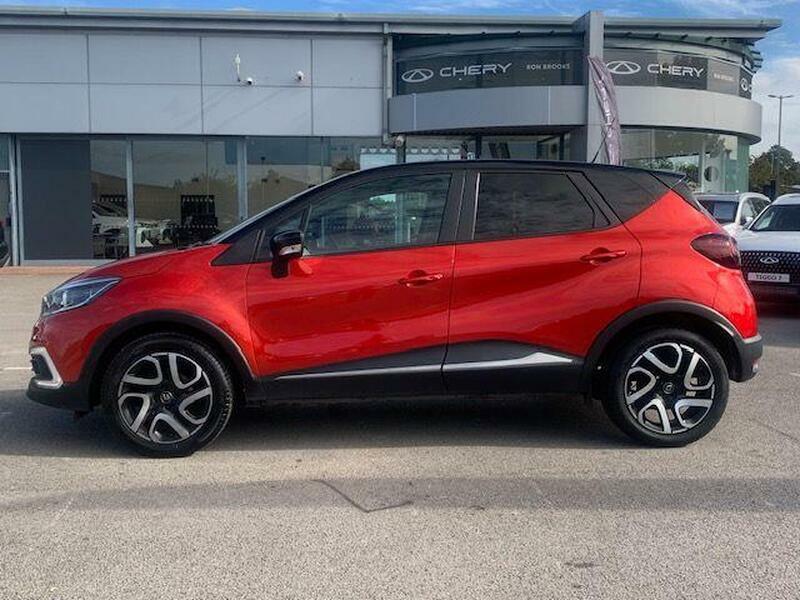 Renault Captur 0.9 Tce Energy Iconic Euro Red #4