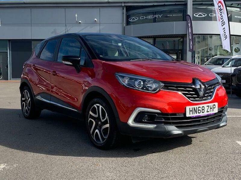 Renault Captur 0.9 Tce Energy Iconic Euro Red