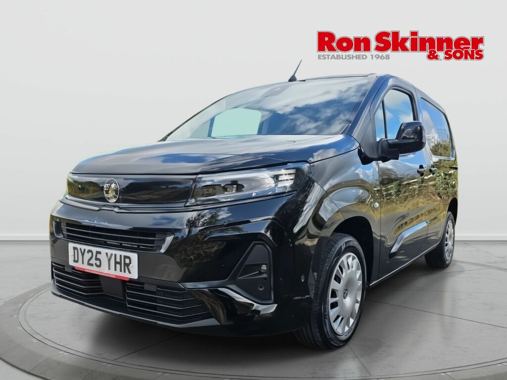 Vauxhall Combo 1.5 Turbo D 2300 Pro Panel Van Swb DY25YHR Black #2