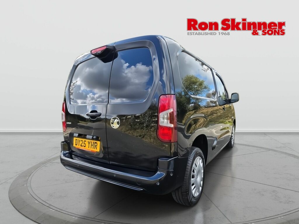 Vauxhall Combo 1.5 Turbo D 2300 Pro Panel Van Swb DY25YHR Black #4