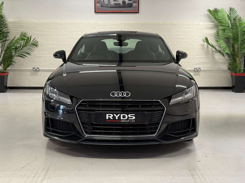 Audi TT Coupe Black #2