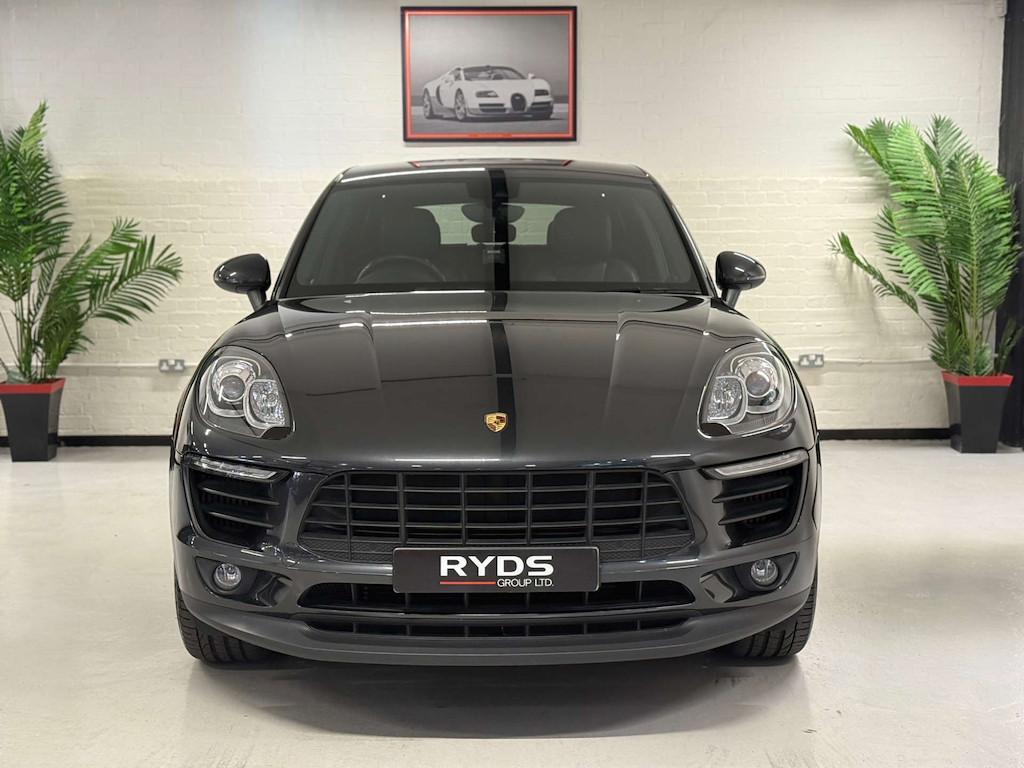Porsche Macan Suv Grey #2